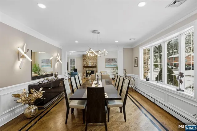 $1,789,999 | 461 Arthur Terrace, Paramus, NJ 07652