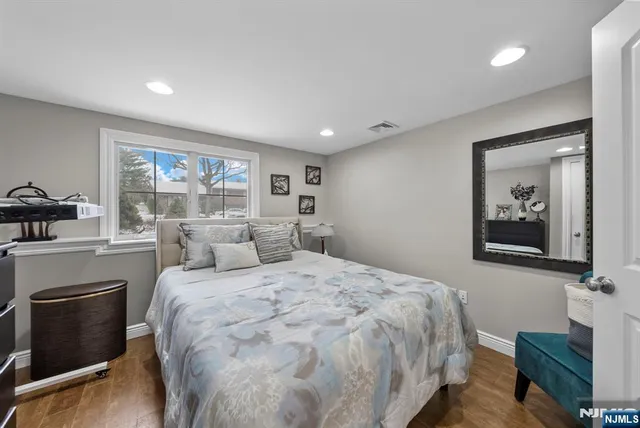 $1,789,999 | 461 Arthur Terrace, Paramus, NJ 07652