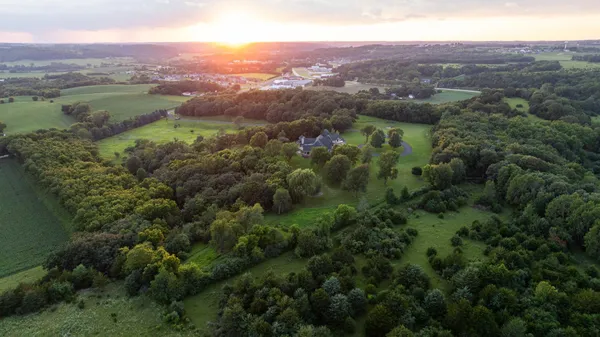 $1,995,000 | 32592 Juniper Road, Chatfield, MN 55923