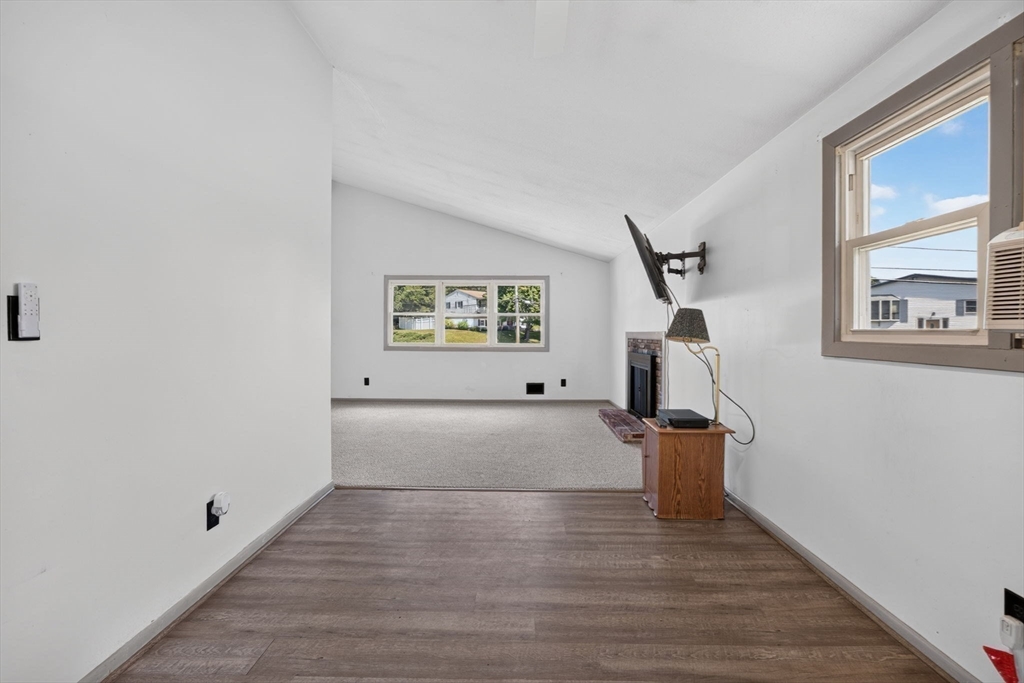 1 Eisenhower Road Peabody, MA 01960 - Photo 9 of 22