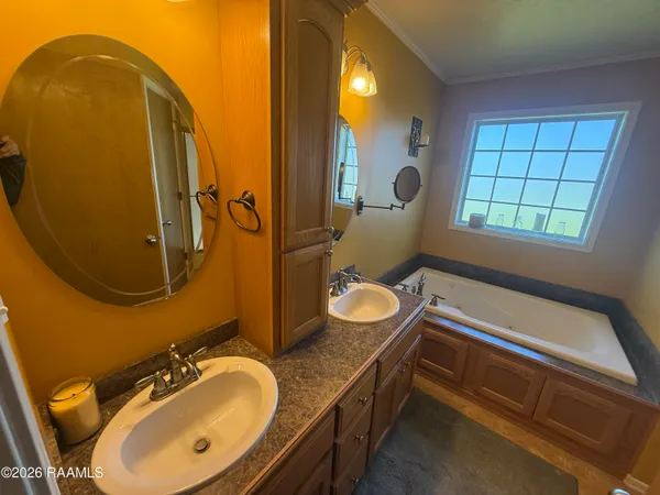 $192,900 | 215 Jimmy Drive, Crowley, LA 70526