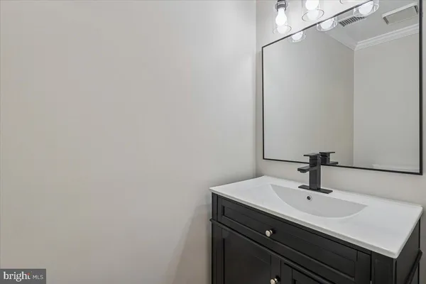 $4,150 | 106 North Union Street, Alexandria, VA 22314