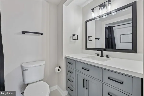 $4,150 | 106 North Union Street, Alexandria, VA 22314