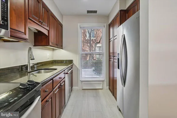 $4,150 | 106 North Union Street, Alexandria, VA 22314