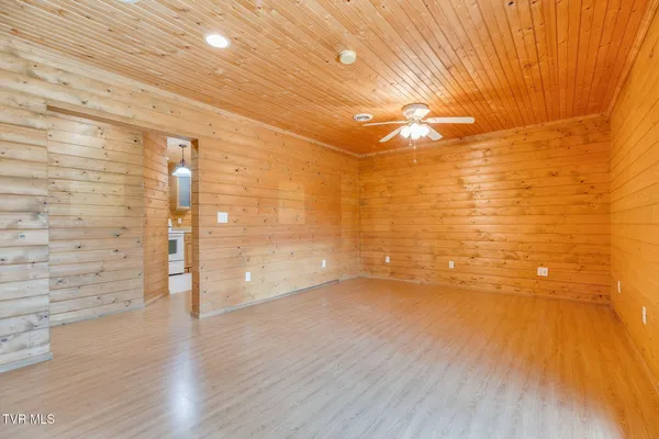 $775,000 | 4303 Highway 11W, Blountville, TN 37617