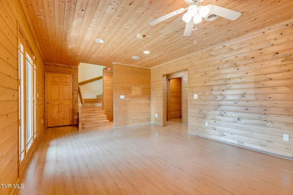 $775,000 | 4303 Highway 11W, Blountville, TN 37617