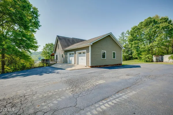 $775,000 | 4303 Highway 11W, Blountville, TN 37617