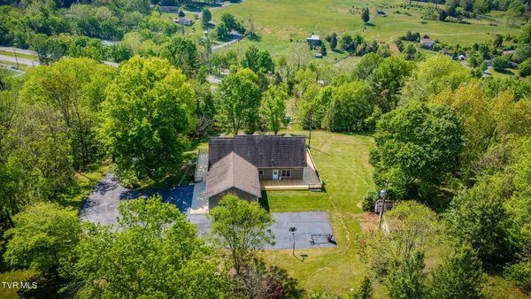 $775,000 | 4303 Highway 11W, Blountville, TN 37617