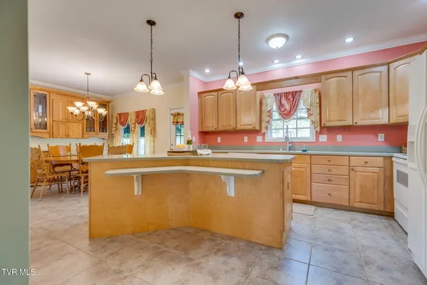 $775,000 | 4303 Highway 11W, Blountville, TN 37617