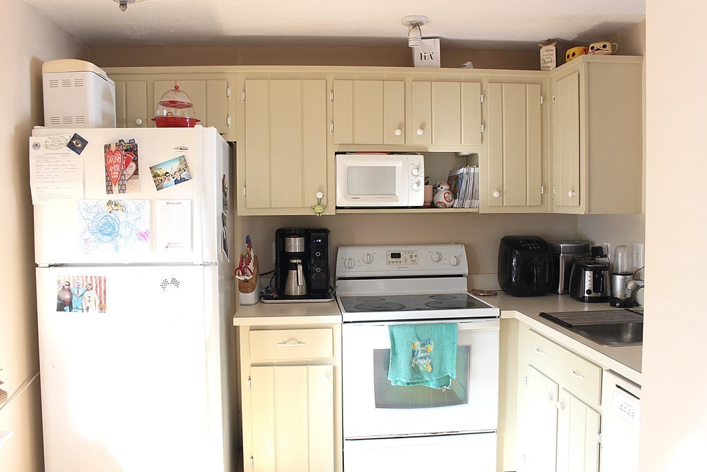 74 Key Street, Unit 74 Millis, MA 02054 - Photo 2 of 17