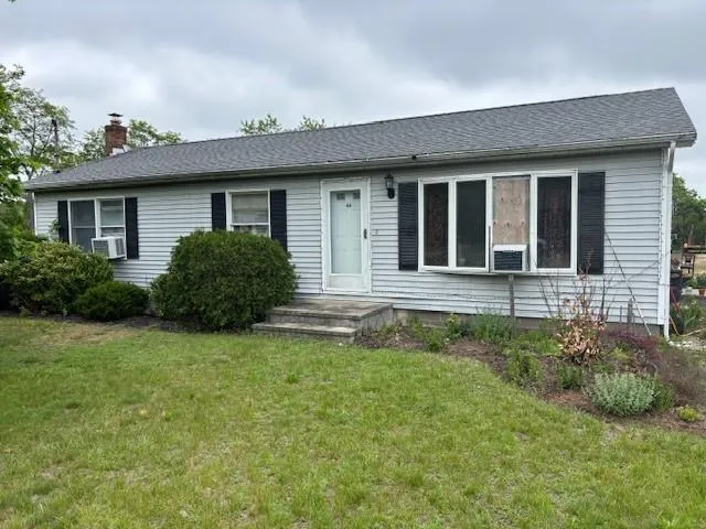 $550,000 | 44 Goodridge Avenue, Riverhead, NY 11901