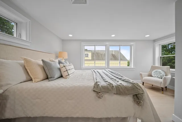 $4,500 | 58 Breezy Hill Terrace, Nahant, MA 01908