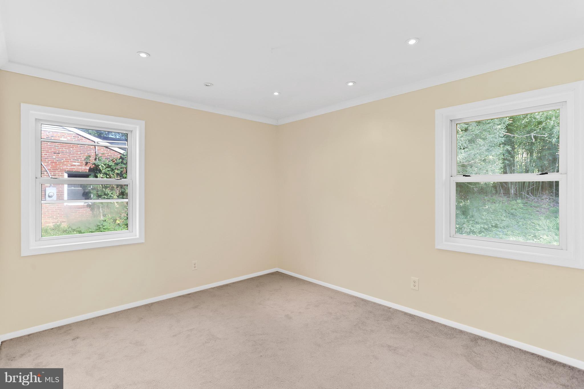 7127 Dalhouse Street Springfield, VA 22151 - Photo 16 of 30 Bedroom #2 w/Recessed Lighting with In Wall Dimmer