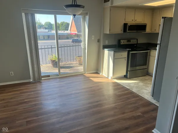 $120,000 | 311 Elmead Court, Unit 2015, Greenwood, IN 46142