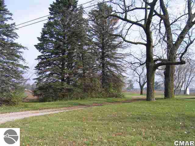 4199 South Shepherd Road Mount Pleasant, MI 48858 - Photo 22 of 24 1771378-21.JPG