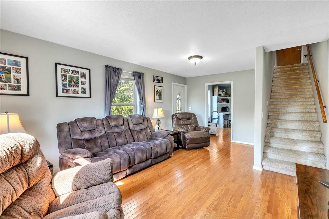 3901 South Loomis Road Mount Pleasant, MI 48858 - Photo 9 of 56 1893572-8.JPG