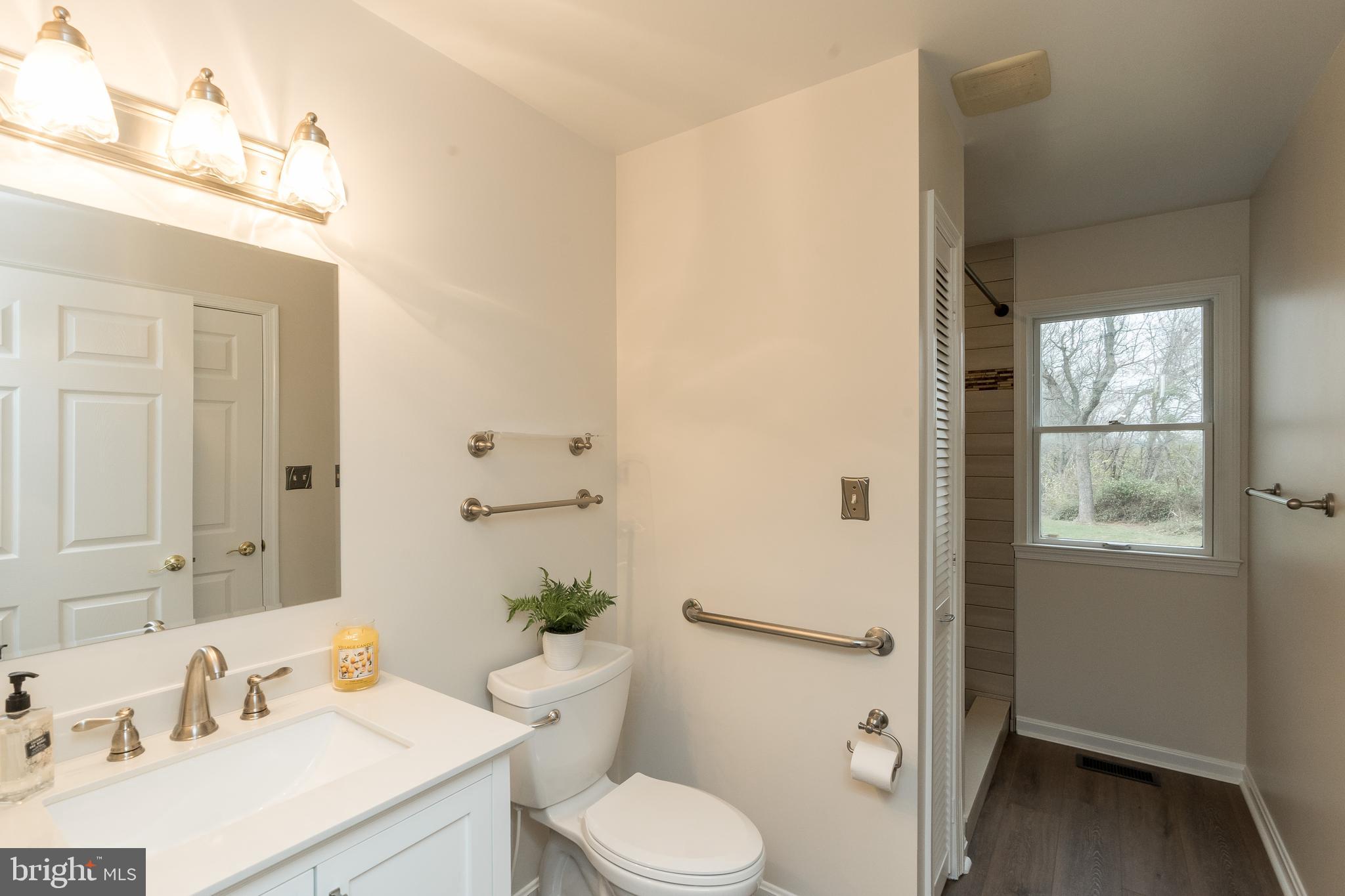 4851 Cap Stine Road Frederick, MD 21703 - Photo 13 of 38 Main level full bath