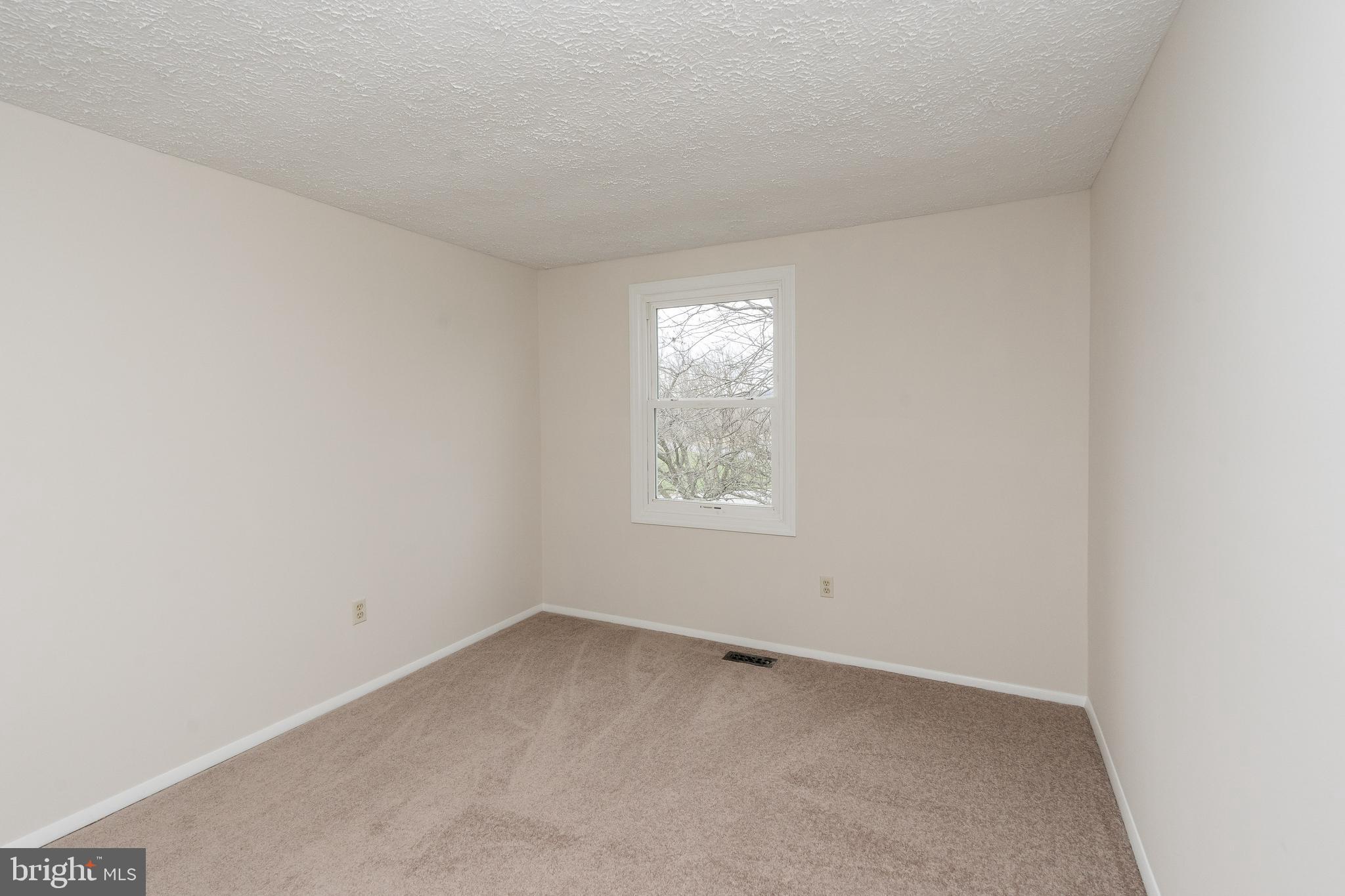 4851 Cap Stine Road Frederick, MD 21703 - Photo 20 of 38 Bedroom 3 - fresh paint/new carpet