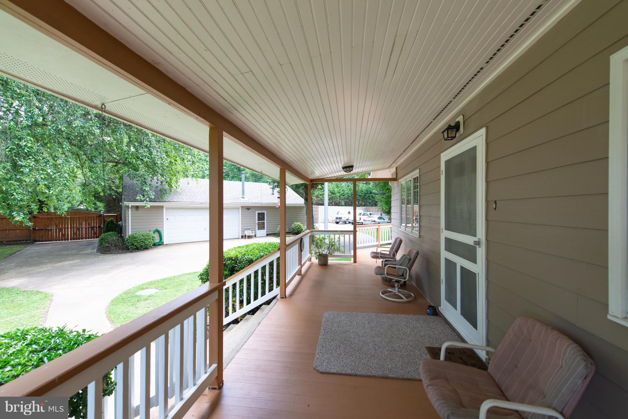 4154 Shoreham Beach Road Edgewater, MD 21037 - Photo 2 of 43 Gallery Image 2