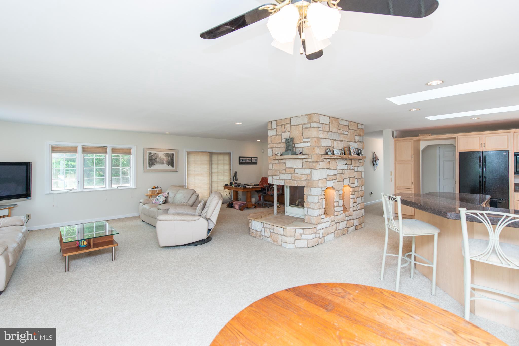 4154 Shoreham Beach Road Edgewater, MD 21037 - Photo 15 of 43 Gallery Image 15
