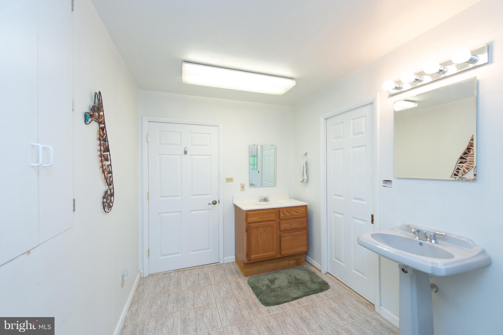 4154 Shoreham Beach Road Edgewater, MD 21037 - Photo 22 of 43 Gallery Image 22