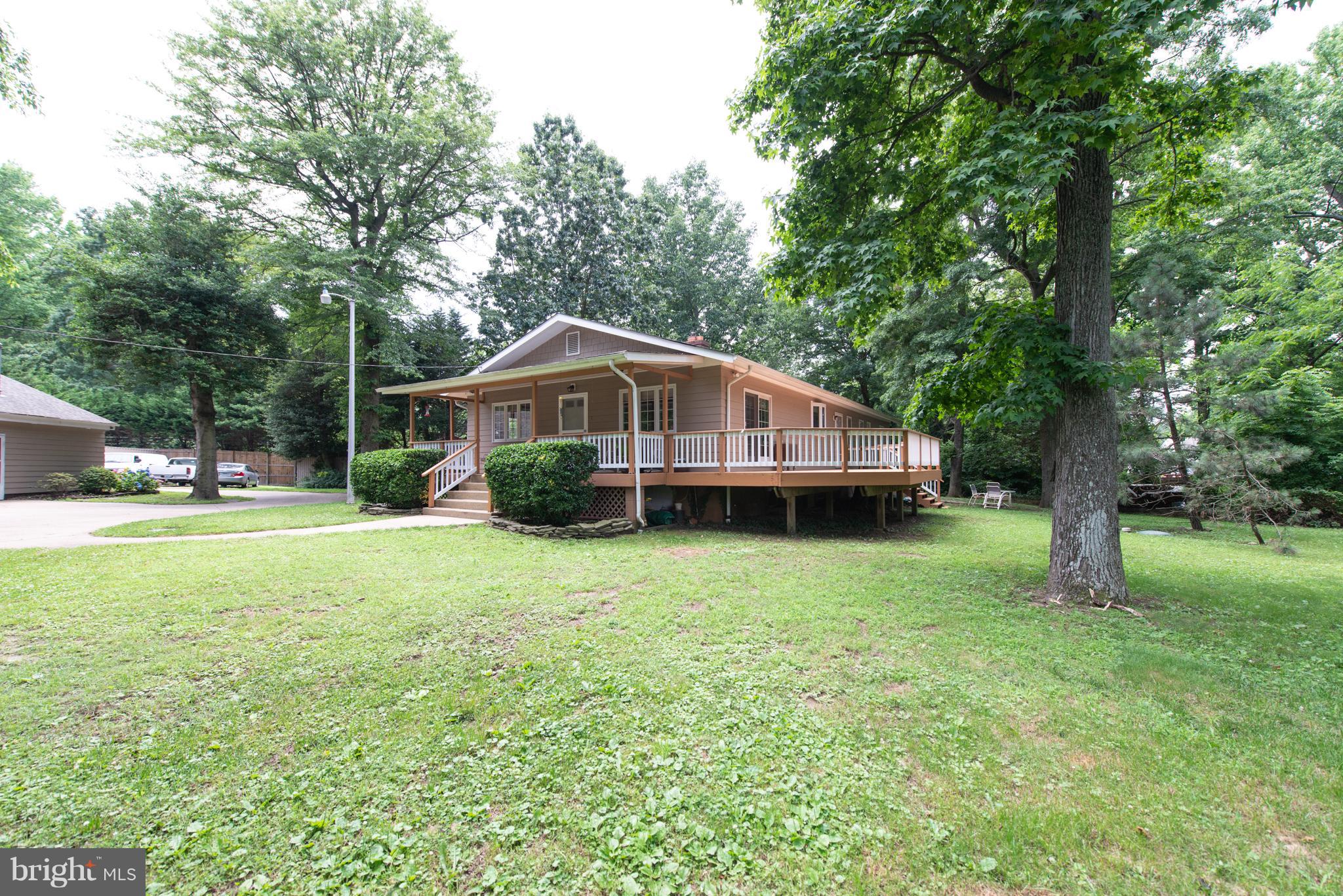 4154 Shoreham Beach Road Edgewater, MD 21037 - Photo 5 of 43 Gallery Image 5