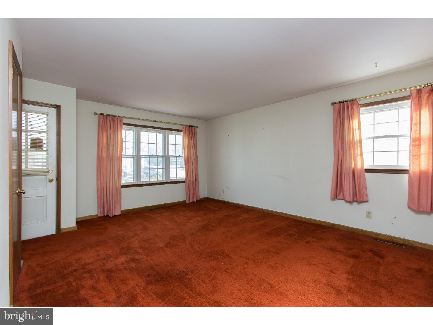 113 West Rutherford Drive Newark, DE 19713 - Photo 2 of 25 Gallery Image 2
