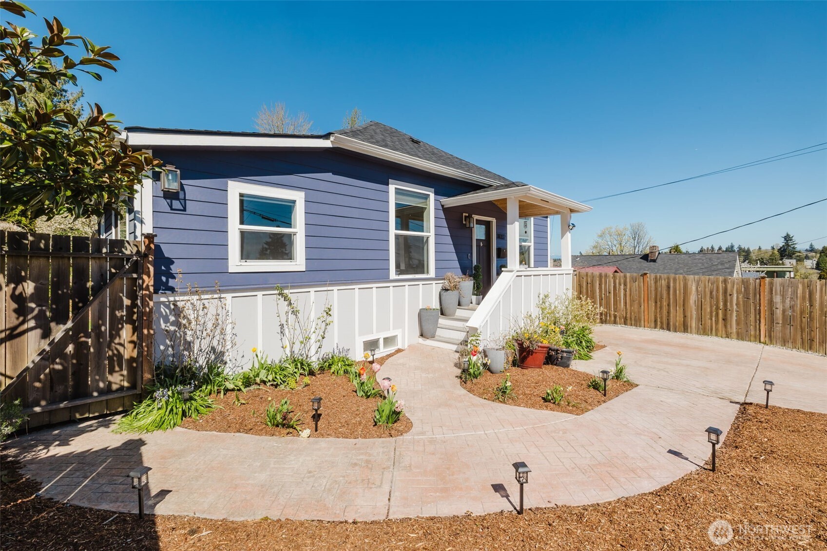 3032 South Dawson Street Seattle, WA 98108 - Photo 2 of 36