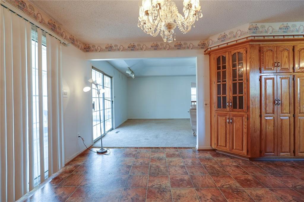 1225 Berry Road Independence, MO 64057 - Photo 12 of 49