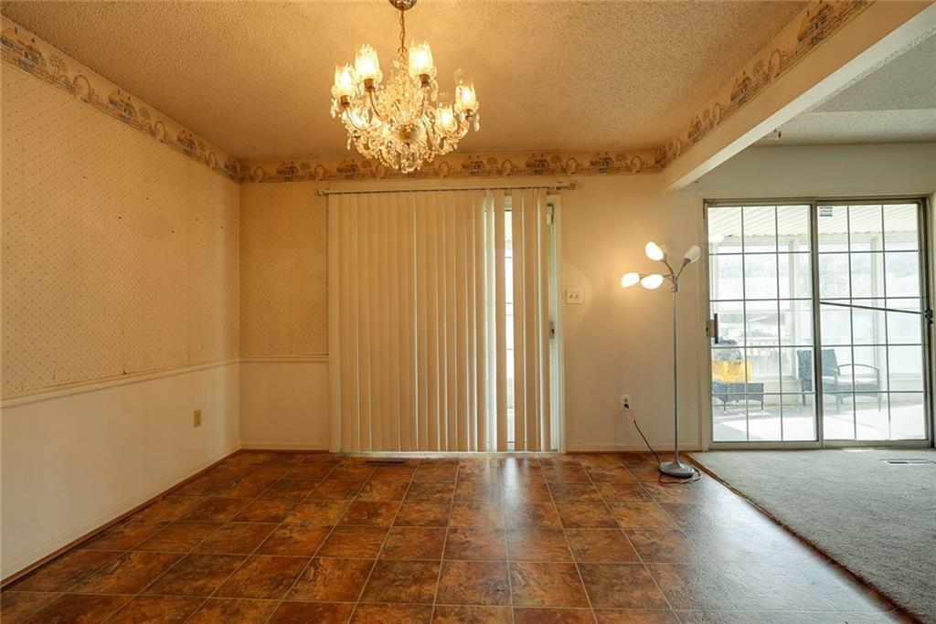 1225 Berry Road Independence, MO 64057 - Photo 13 of 49