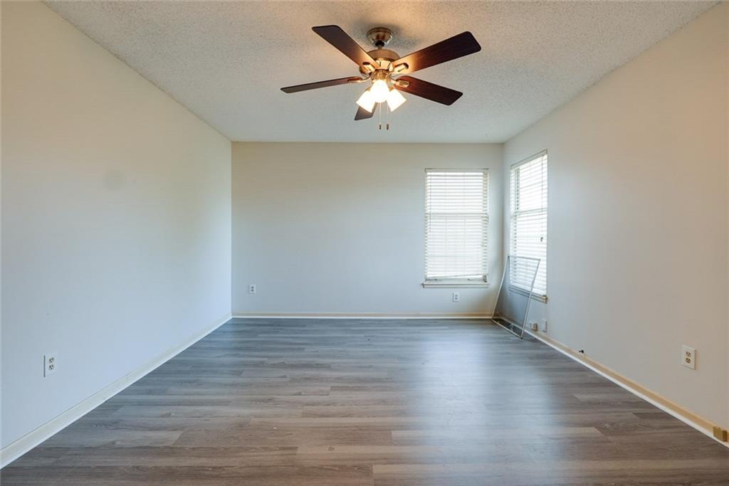 1225 Berry Road Independence, MO 64057 - Photo 24 of 49