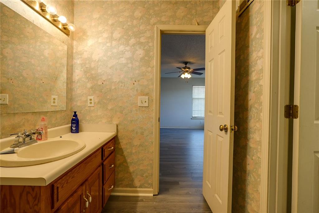 1225 Berry Road Independence, MO 64057 - Photo 27 of 49