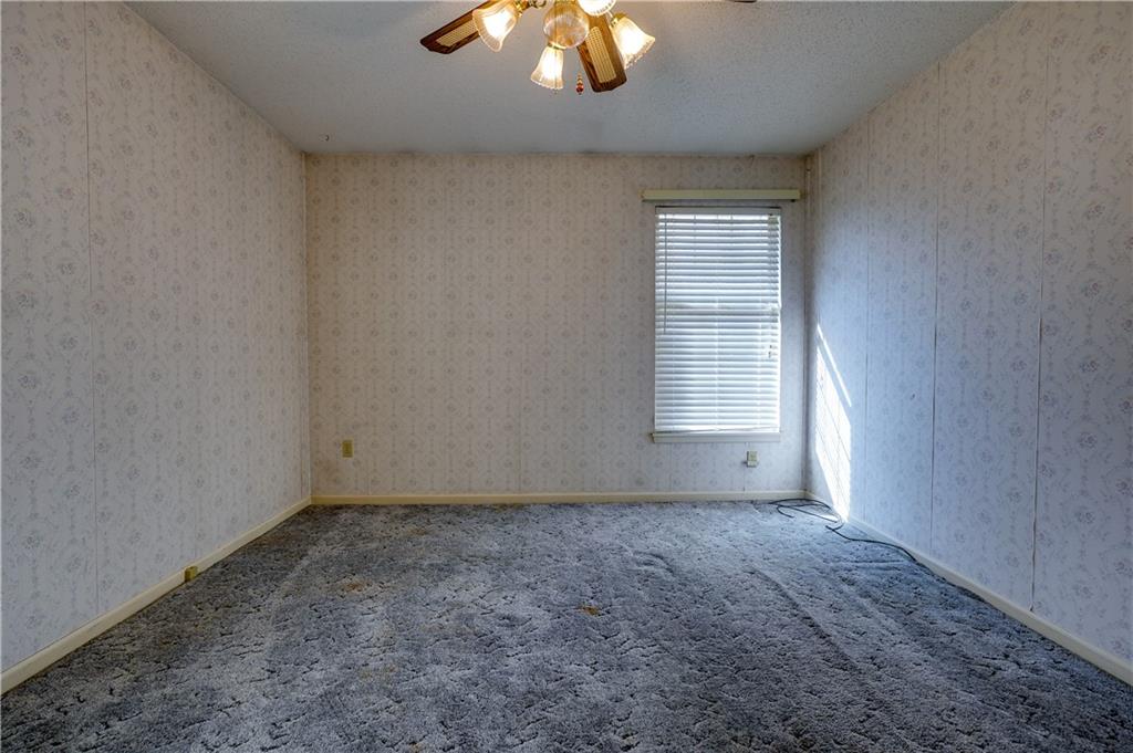 1225 Berry Road Independence, MO 64057 - Photo 32 of 49