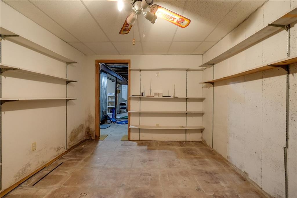 1225 Berry Road Independence, MO 64057 - Photo 34 of 49