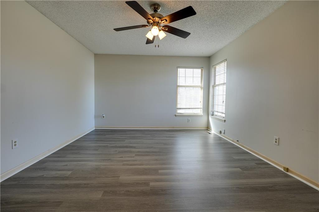 1225 Berry Road Independence, MO 64057 - Photo 34 of 49