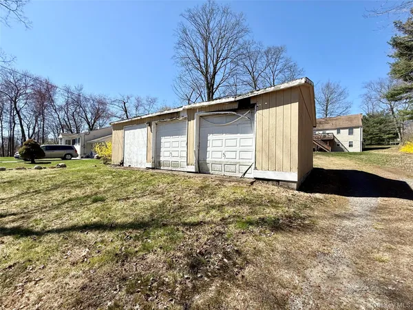 $599,000 | 2882 Lexington Avenue, Mohegan Lake, NY 10547