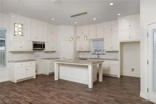 $2,700 | 16729 East Mccullar Court, Harlingen, TX 78552