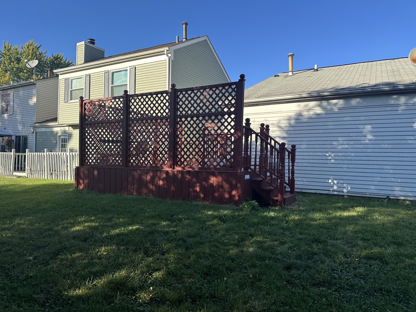 1021 Perry Drive Algonquin, IL 60102 - Photo 8 of 9 a front view of a house with a yard