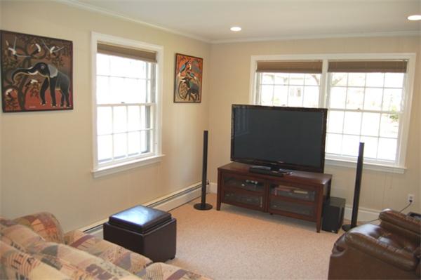 18 Dexter Road Lexington, MA 02420 - Photo 6 of 27