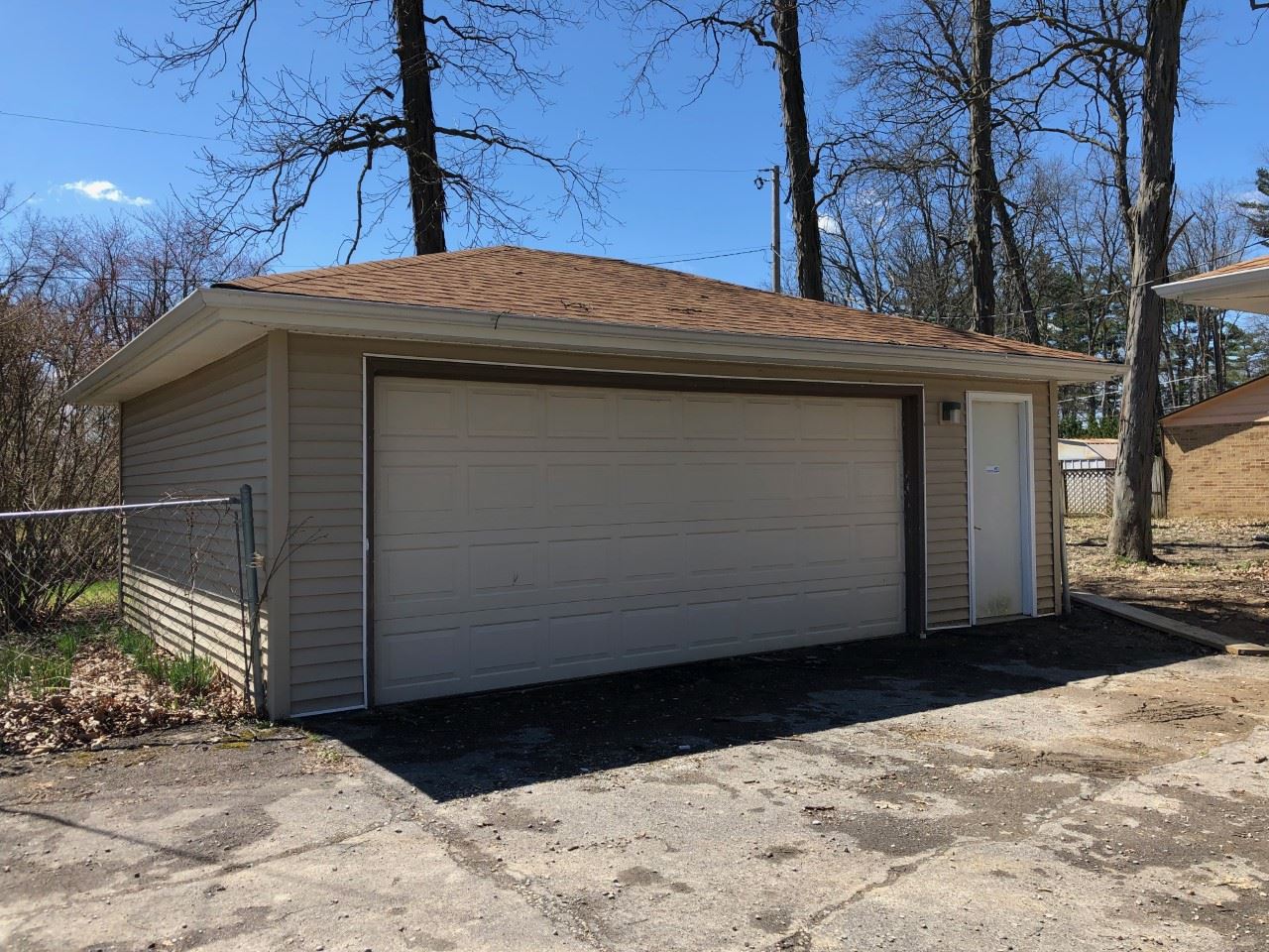 2240 East Paulding Road Fort Wayne, IN 46816 - Photo 3 of 28