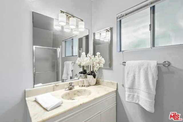 $1,549,000 | 3456 Veteran Avenue, Los Angeles, CA 90034