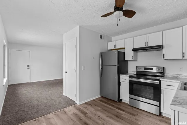 $425,000 | 3920 West 13th Street, Davenport, IA 52804