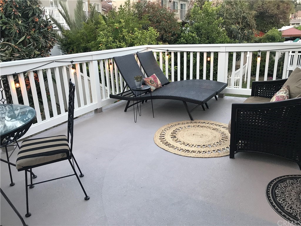 29 Montgomery Mission Viejo, CA 92692 - Photo 6 of 27 Upper deck off of the kitchen