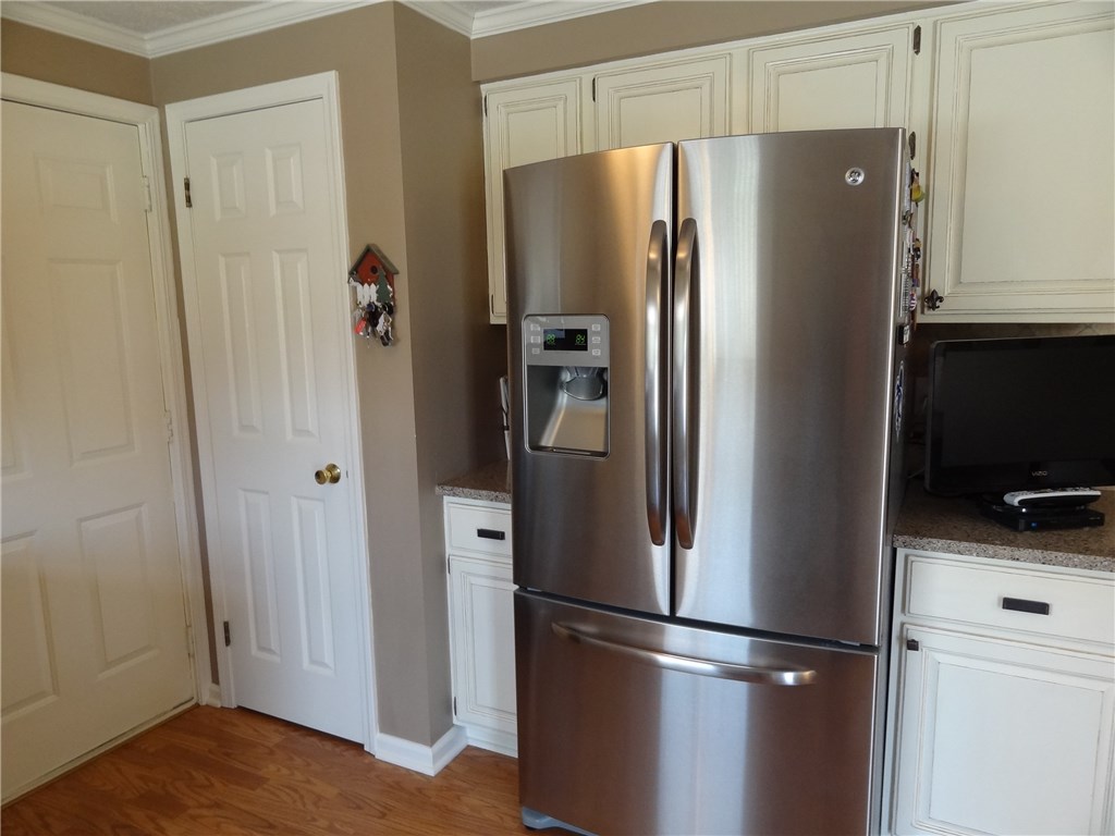 4 Rochelle Drive Churchville, NY 14428 - Photo 9 of 25