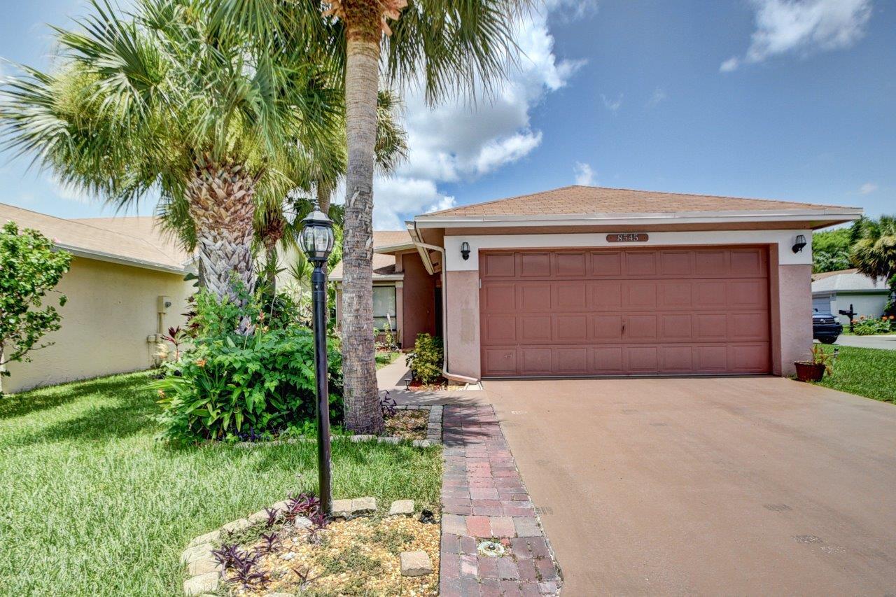 8545 Jared Way Boca Raton, FL 33433 - Photo 23 of 24 DSC_4824_5_6_7_8