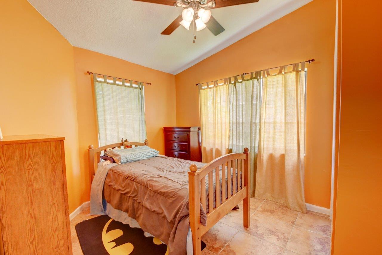 8545 Jared Way Boca Raton, FL 33433 - Photo 4 of 24 DSC_4999_5000_5001_5002_5003
