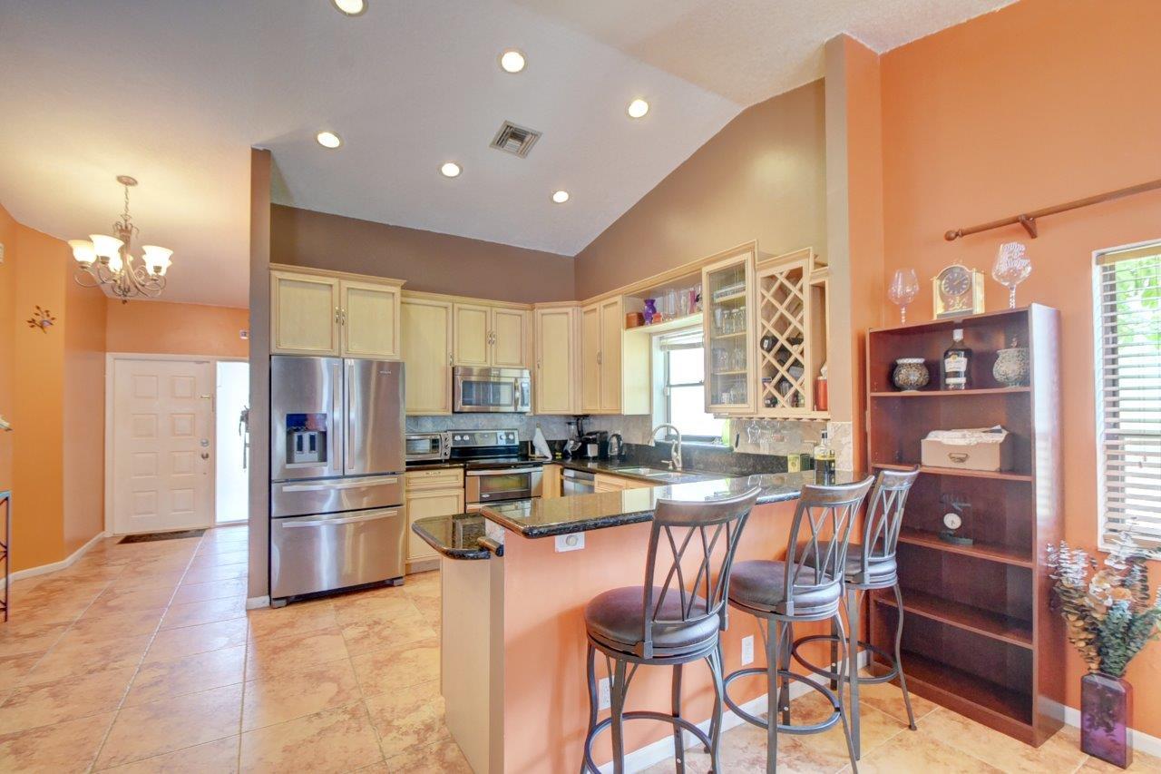 8545 Jared Way Boca Raton, FL 33433 - Photo 8 of 24 DSC_4959_60_61_62_63