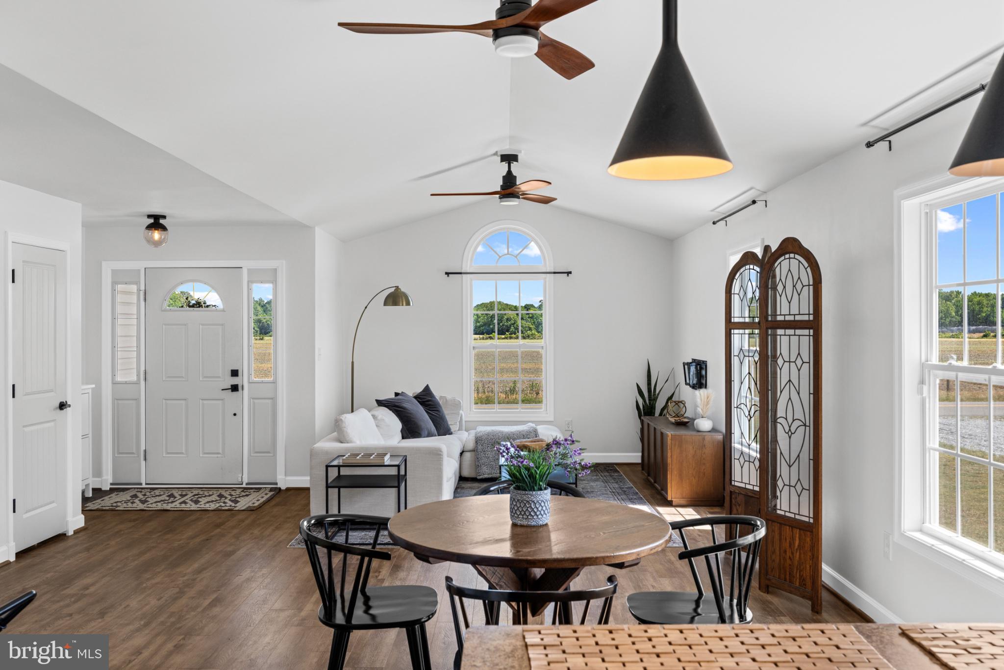 1523 Bowie Road Colonial Beach, VA 22443 - Photo 8 of 34 Bright and airy open living space.