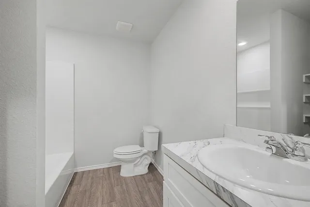 $2,150 | 212 Arbor Court, Granbury, TX 76048