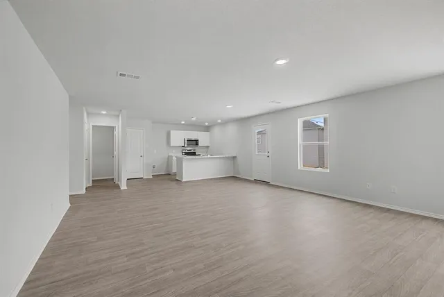 $2,150 | 212 Arbor Court, Granbury, TX 76048